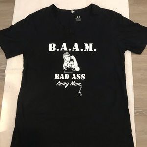 Army Mom Custom T-shirt